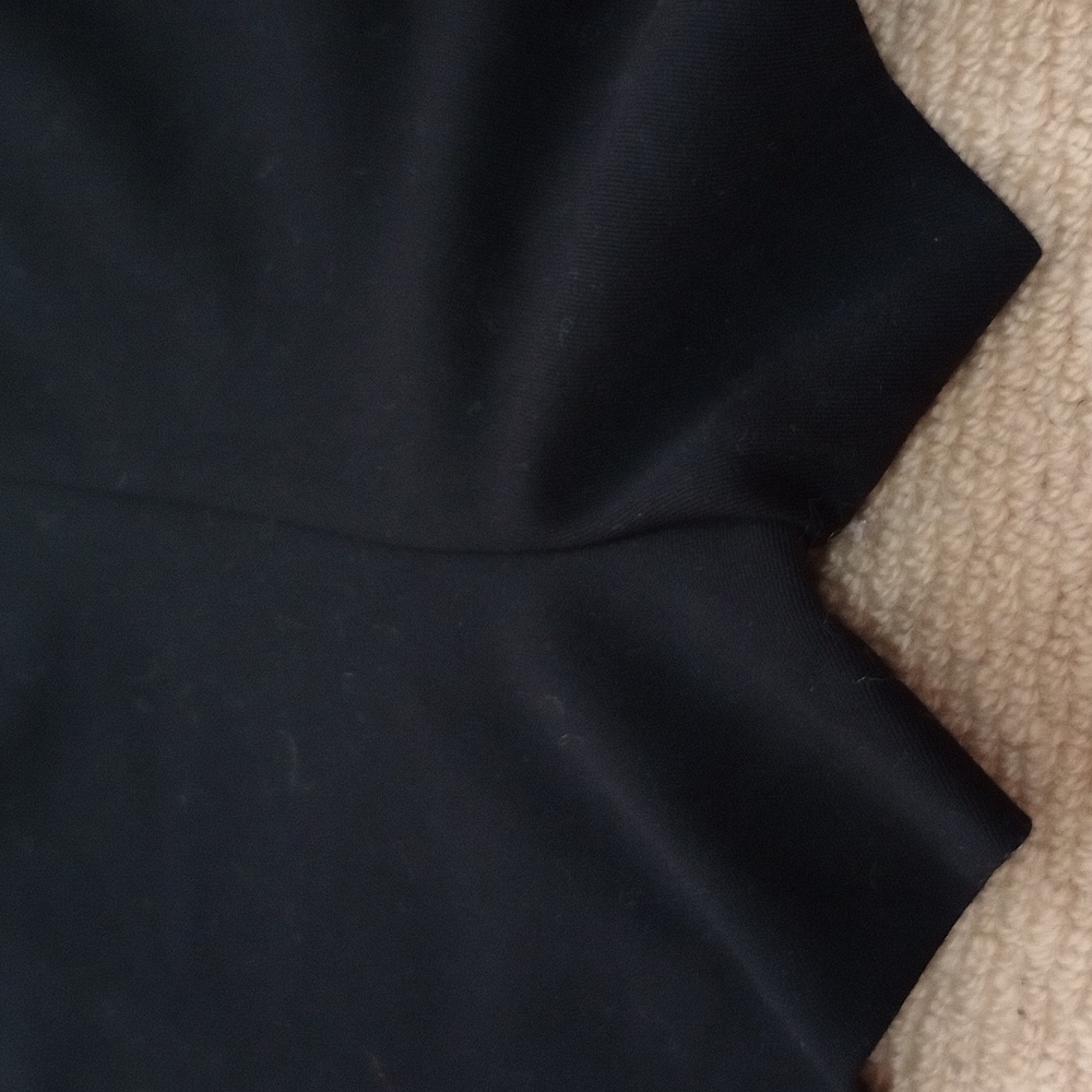 NWOT ZARA Size Small Chic Black High Waist RuffledShorts. Side Zipper - Picture 6 of 8